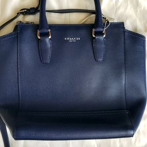 Almost new coach handbag